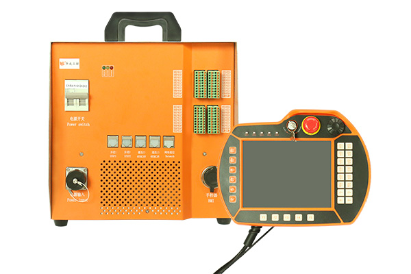 水平四軸機器人控制系統