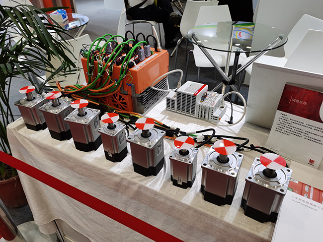 總線型伺服驅動器-大灣區工博會展品